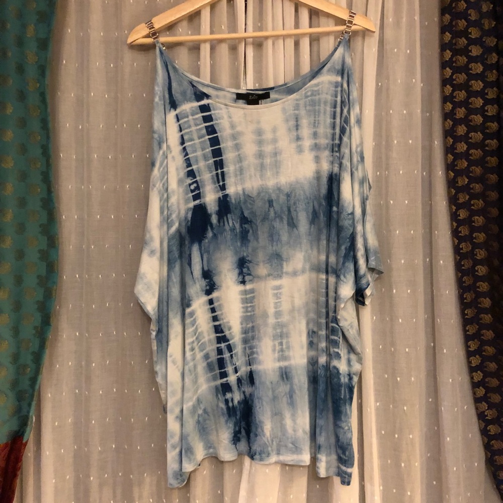 Rain Cold Shoulder Top NWOT